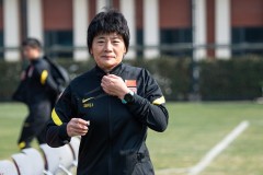 日本女足鞠躬致敬水庆霞 体育精神值得肯定